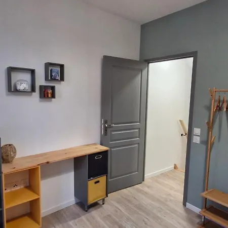 شقة Entre Terres Et - *