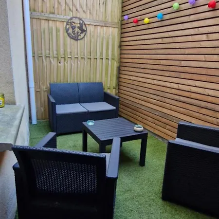 Entre Terres Et - شقة